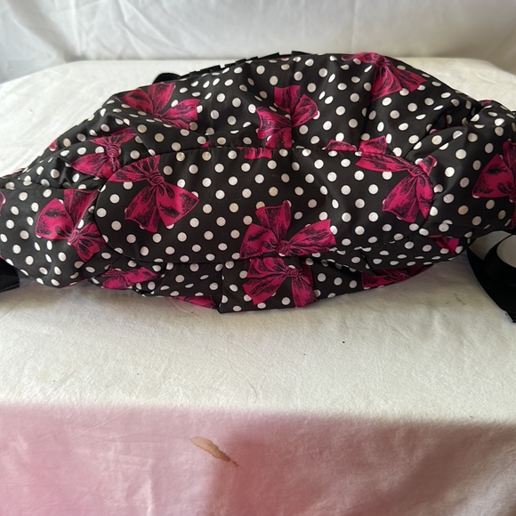 Betsey Johnson, floral purse - Picture 2 of 12